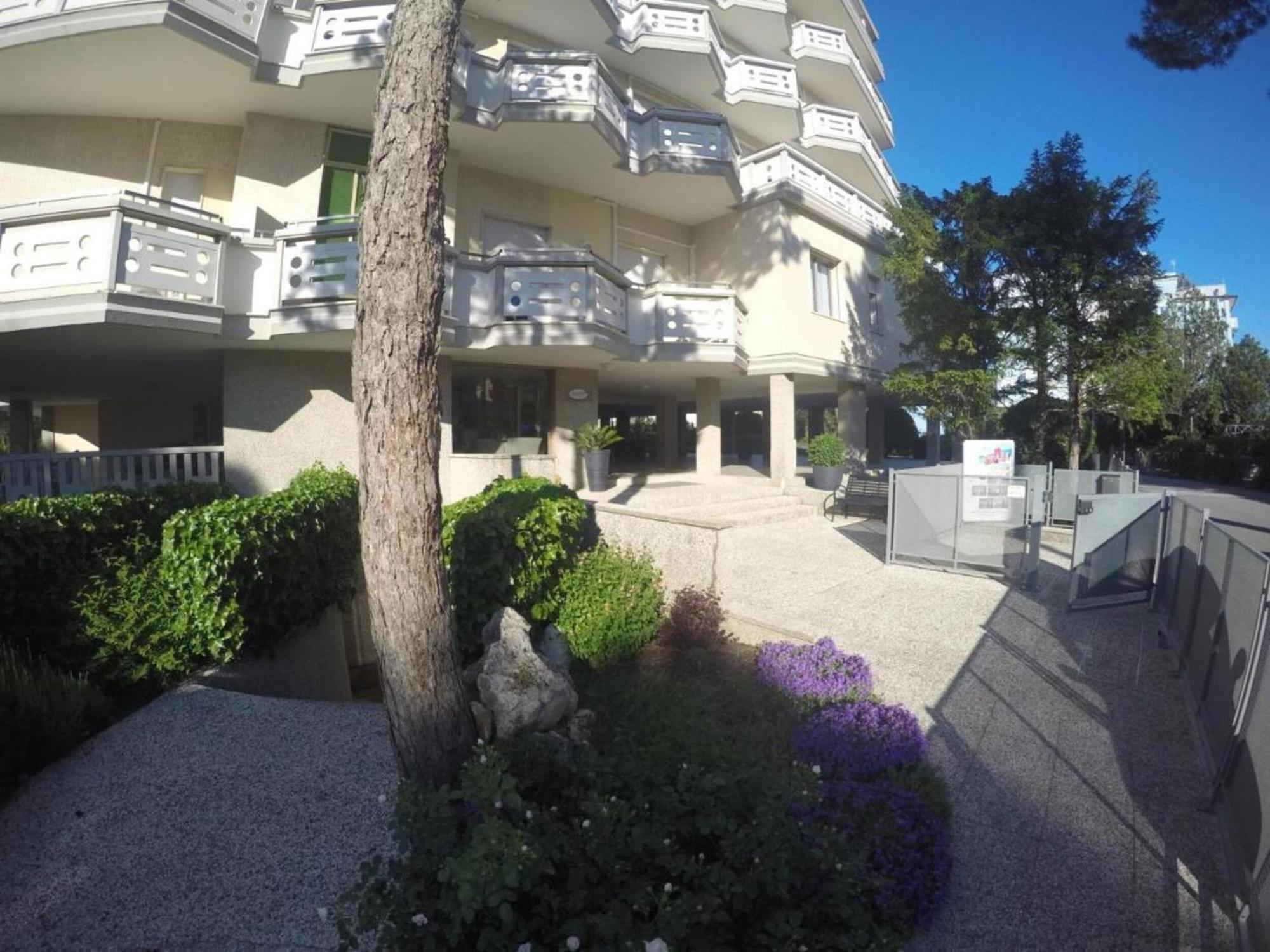 Modern And Finely Refurbished Appartamento